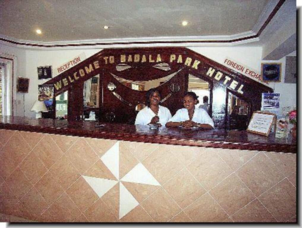 Badala Park Hotel Kotu Exterior photo