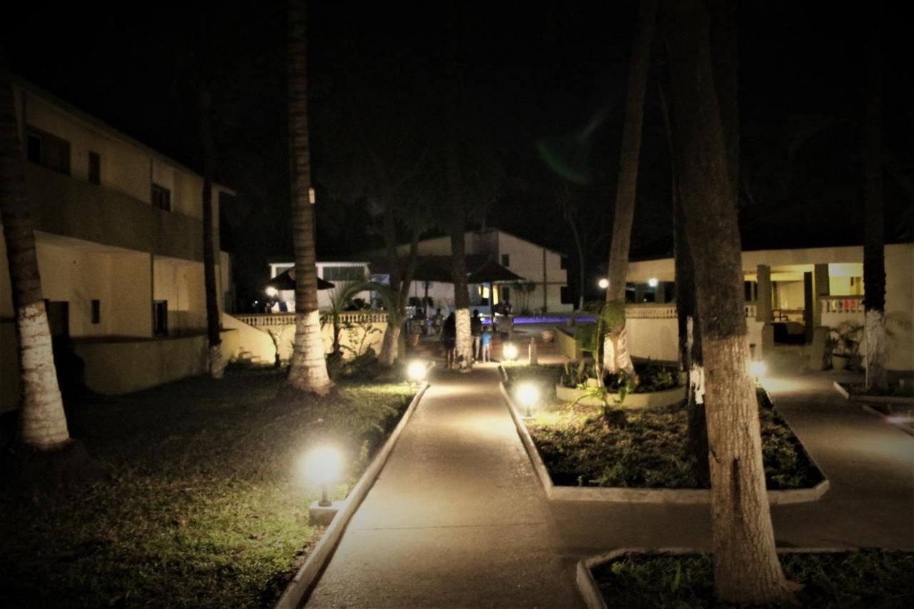 Badala Park Hotel Kotu Exterior photo