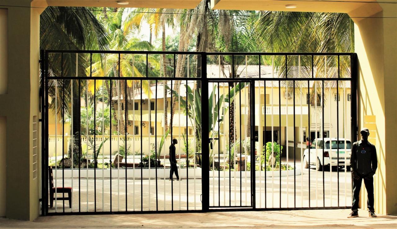 Badala Park Hotel Kotu Exterior photo