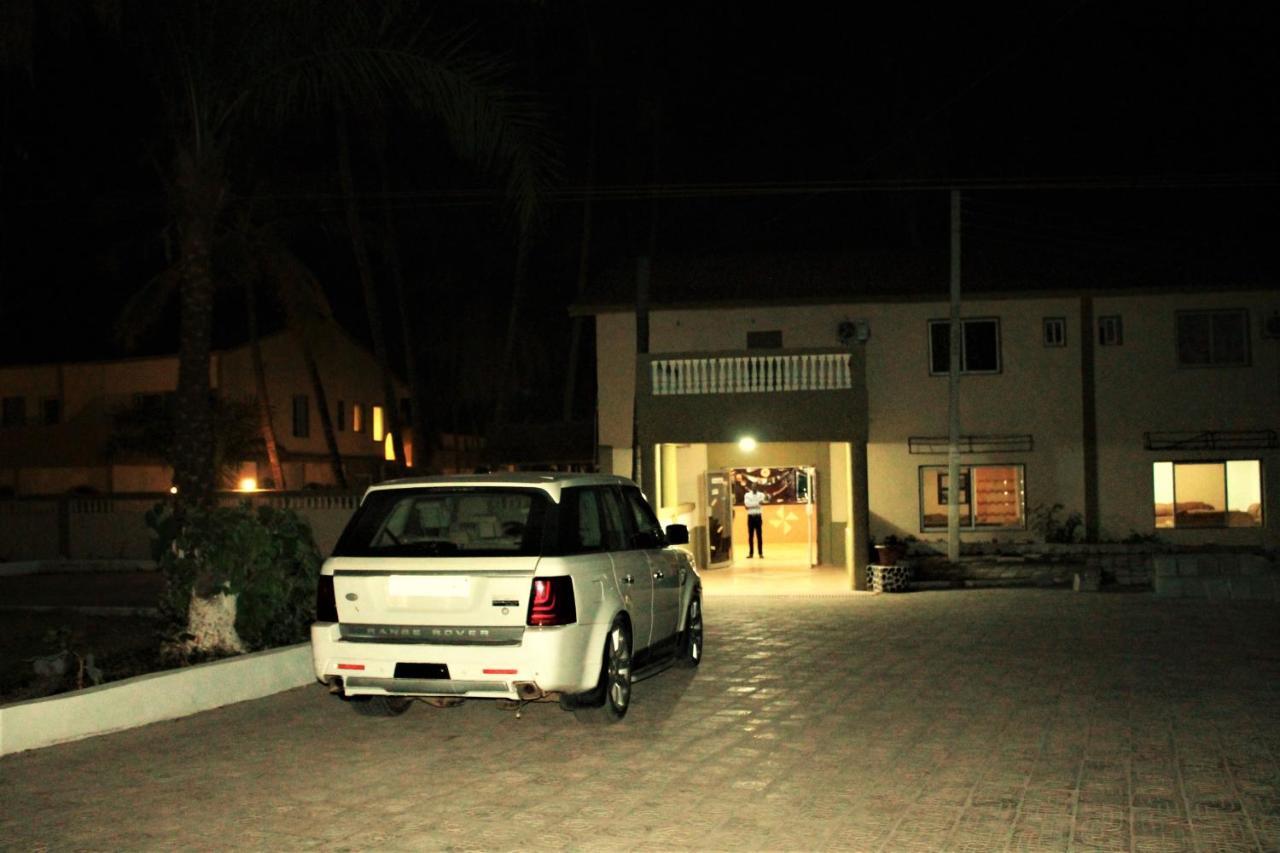 Badala Park Hotel Kotu Exterior photo