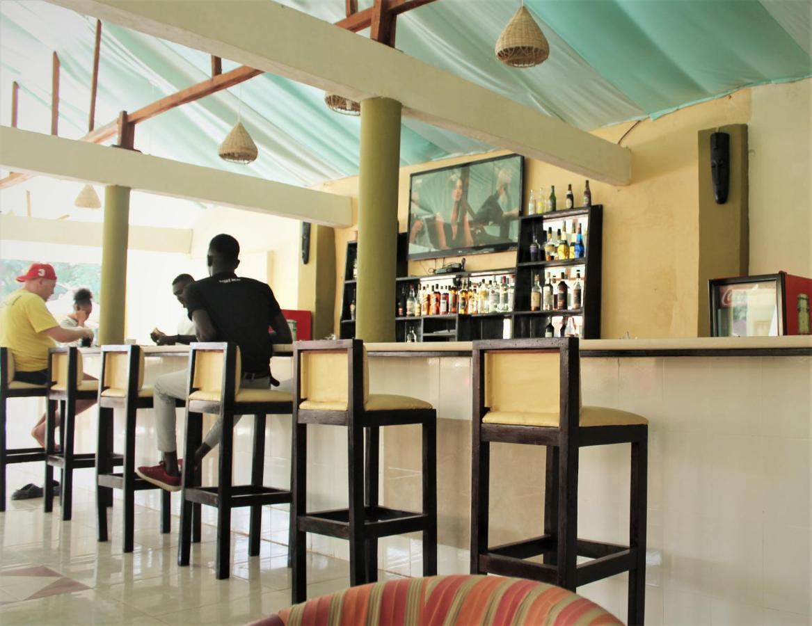 Badala Park Hotel Kotu Exterior photo